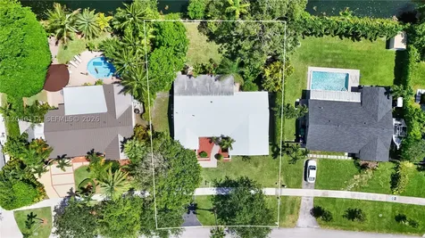 10435 SW 96th Street Miami FL 33176