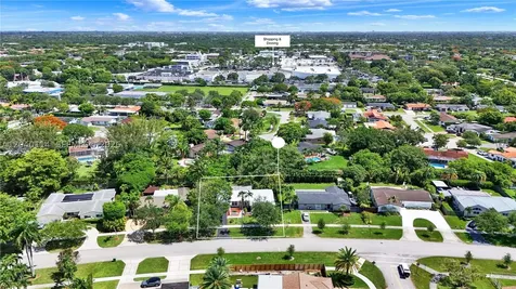 10435 SW 96th Street Miami FL 33176