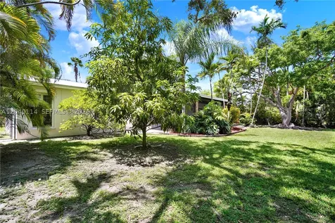 10435 SW 96th Street Miami FL 33176