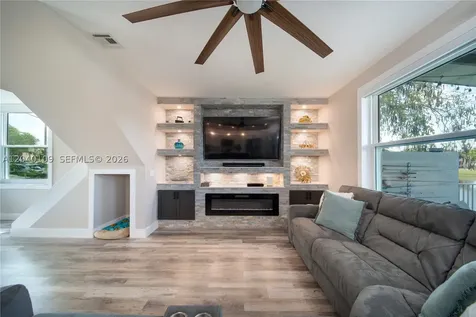 754 NW 154th Avenue Pembroke Pines FL 33028