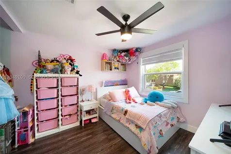 754 NW 154th Avenue Pembroke Pines FL 33028