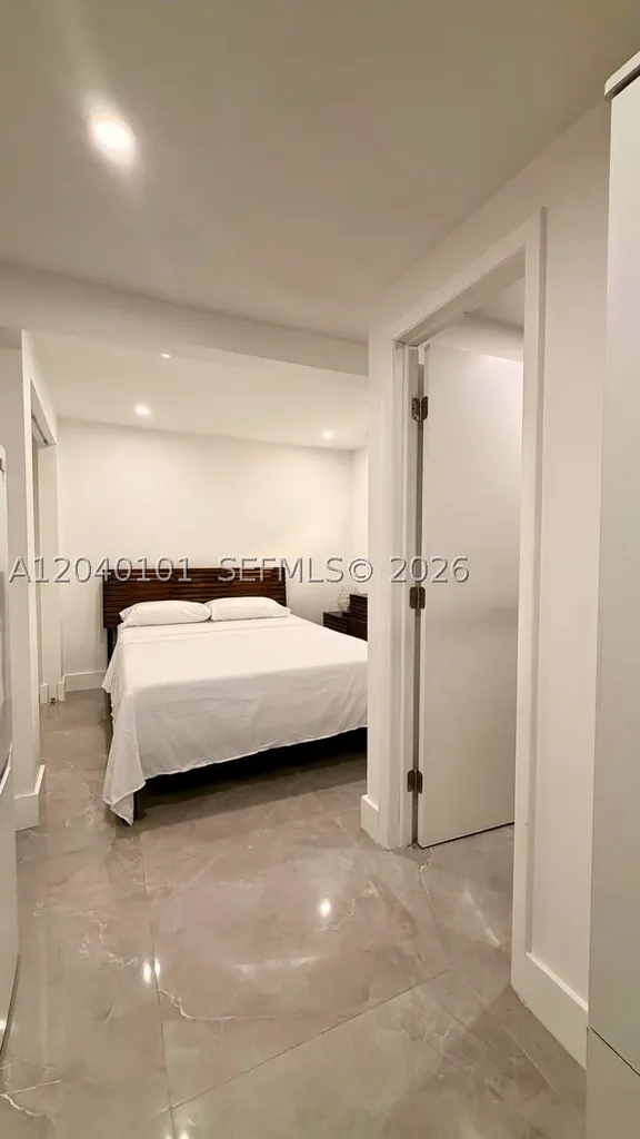2255 SW 33rd Avenue Fort Lauderdale FL 33312