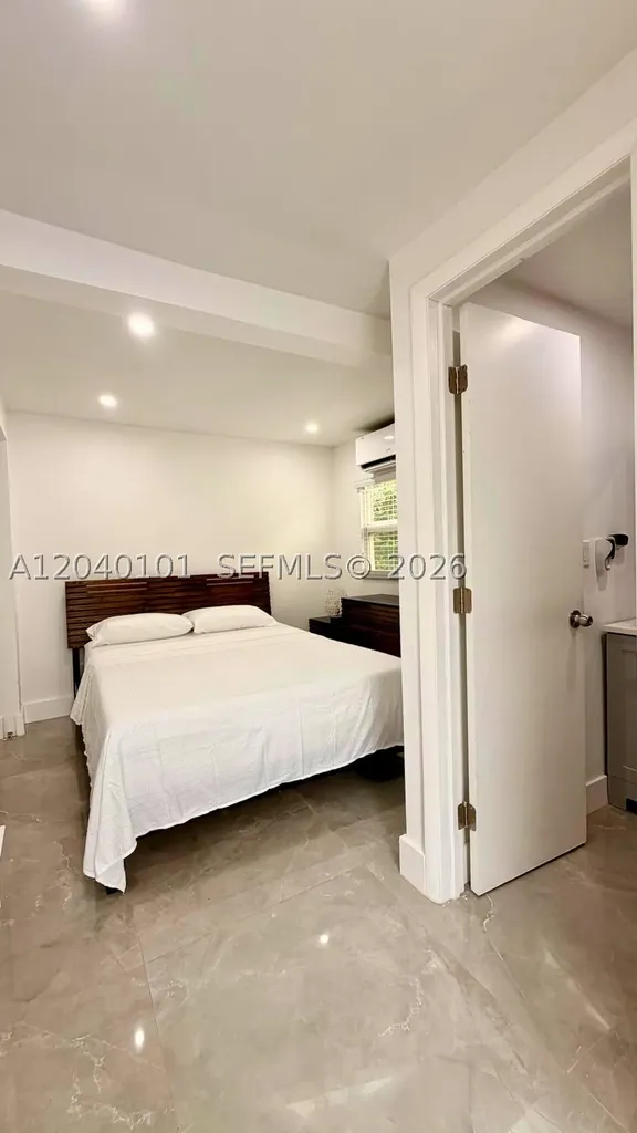 2255 SW 33rd Avenue Fort Lauderdale FL 33312