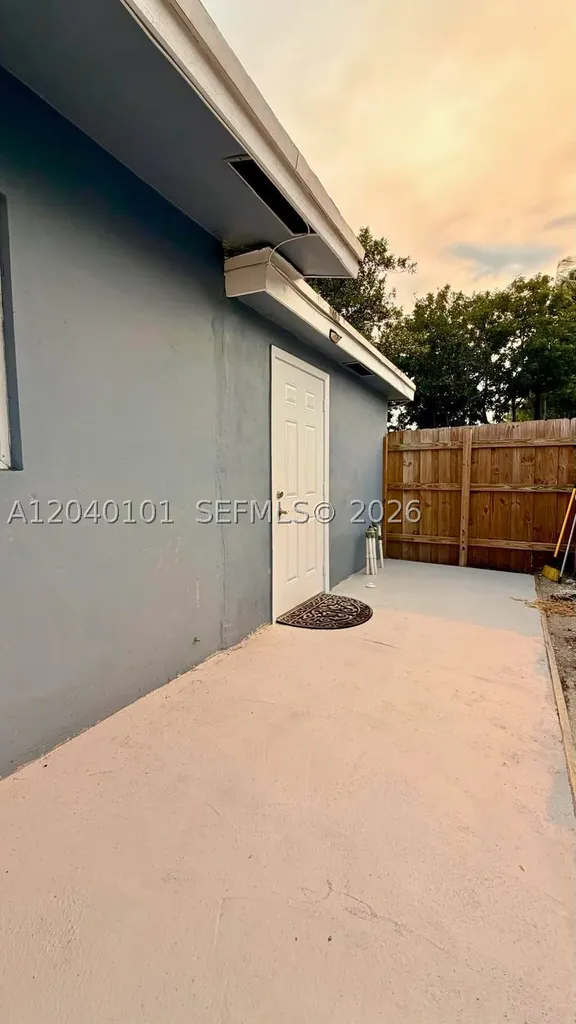 2255 SW 33rd Avenue Fort Lauderdale FL 33312
