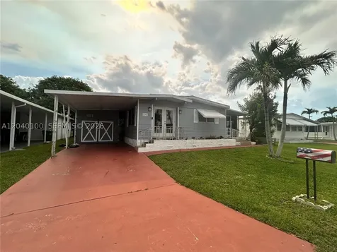 2341 SW 84th Avenue Davie FL 33324