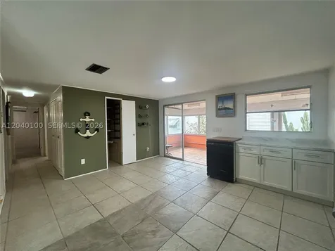 2341 SW 84th Avenue Davie FL 33324