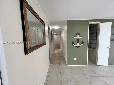 2341 SW 84th Avenue Davie FL 33324
