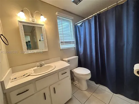 2341 SW 84th Avenue Davie FL 33324