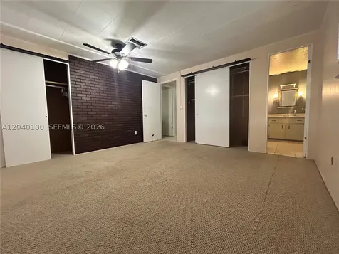 2341 SW 84th Avenue Davie FL 33324