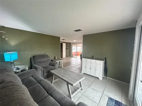 2341 SW 84th Avenue Davie FL 33324