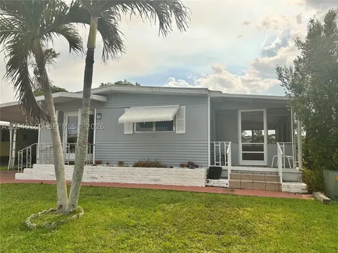 2341 SW 84th Avenue Davie FL 33324