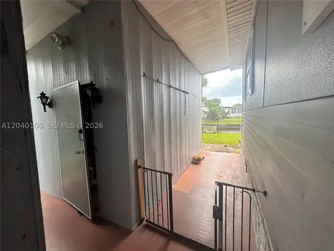 2341 SW 84th Avenue Davie FL 33324