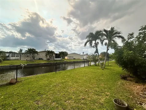 2341 SW 84th Avenue Davie FL 33324