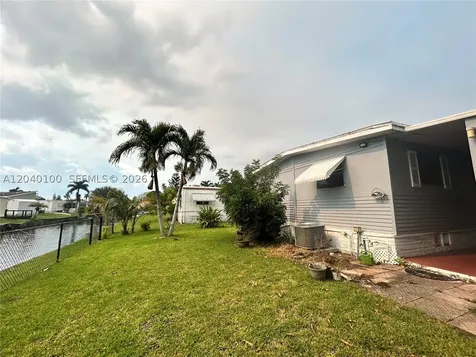 2341 SW 84th Avenue Davie FL 33324