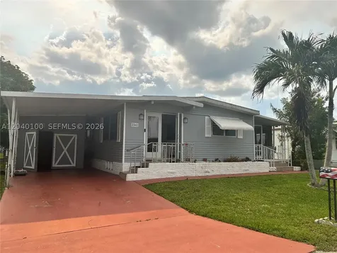 2341 SW 84th Avenue Davie FL 33324