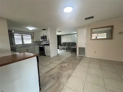 2341 SW 84th Avenue Davie FL 33324