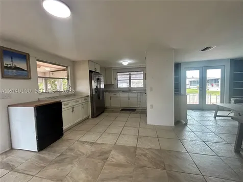2341 SW 84th Avenue Davie FL 33324