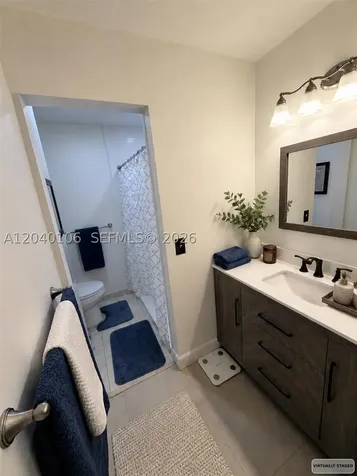 2566 N Nob Hill Road Sunrise FL 33322