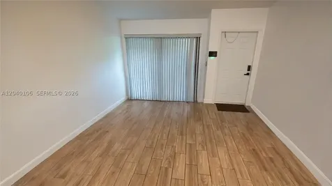 2566 N Nob Hill Road Sunrise FL 33322
