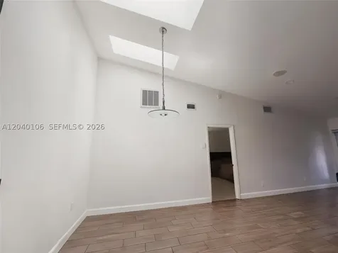 2566 N Nob Hill Road Sunrise FL 33322