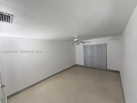 2566 N Nob Hill Road Sunrise FL 33322