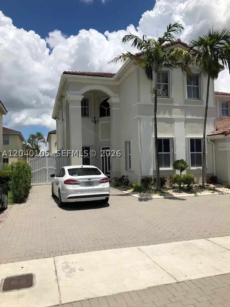 17893 NW 87th Place Hialeah FL 33018