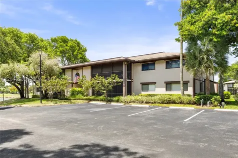 9999 N Belfort Circle Tamarac FL 33321