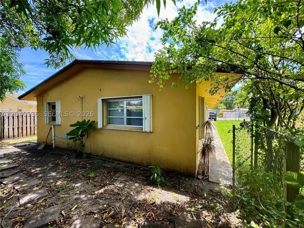 1723 SW 21st Street Fort Lauderdale FL 33315
