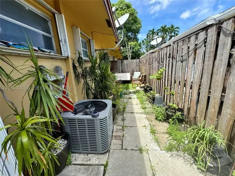 1723 SW 21st Street Fort Lauderdale FL 33315