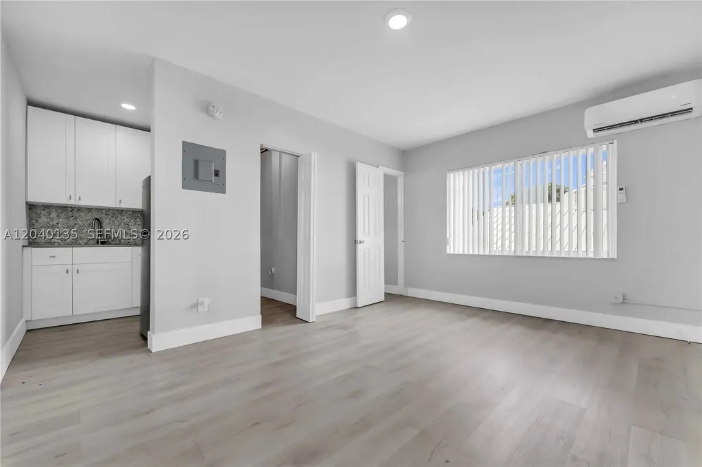 6647 SW 59th Place South Miami FL 33143