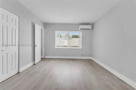 6647 SW 59th Place South Miami FL 33143