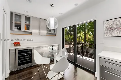 3560 W Fairview Street Miami FL 33133