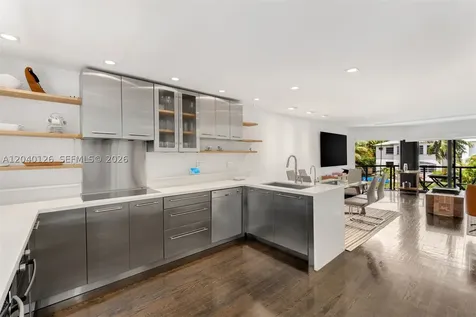 3560 W Fairview Street Miami FL 33133