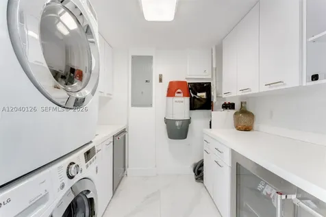 3560 W Fairview Street Miami FL 33133