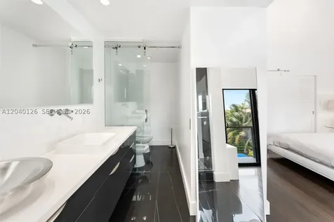 3560 W Fairview Street Miami FL 33133