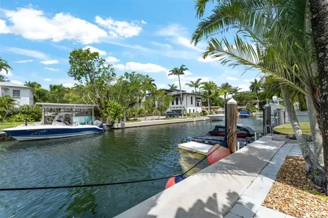 3560 W Fairview Street Miami FL 33133