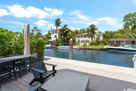 3560 W Fairview Street Miami FL 33133