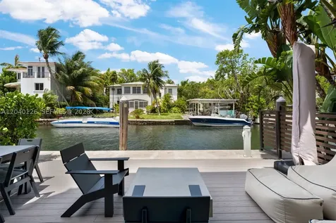 3560 W Fairview Street Miami FL 33133
