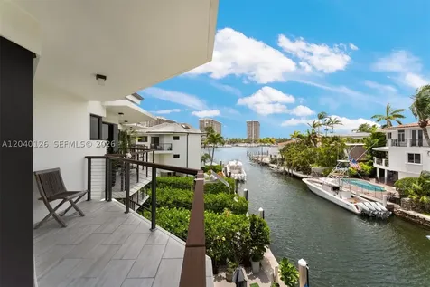 3560 W Fairview Street Miami FL 33133