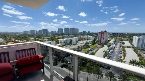 3140 S Ocean Drive Hallandale Beach FL 33009