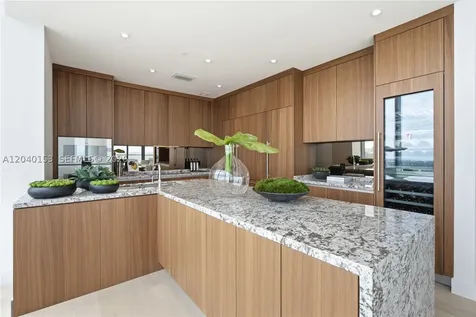 175 SE 25th. Miami FL 33129