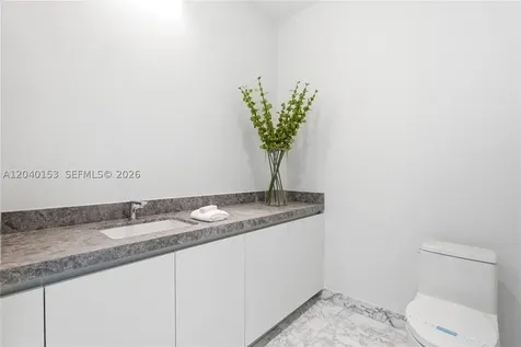 175 SE 25th. Miami FL 33129
