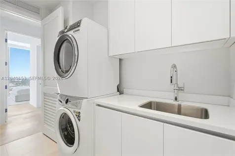 175 SE 25th. Miami FL 33129