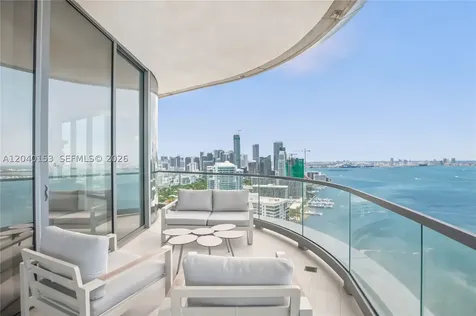 175 SE 25th. Miami FL 33129