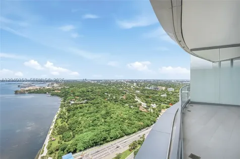 175 SE 25th. Miami FL 33129