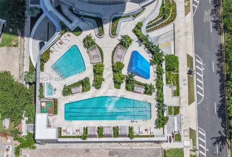 175 SE 25th. Miami FL 33129