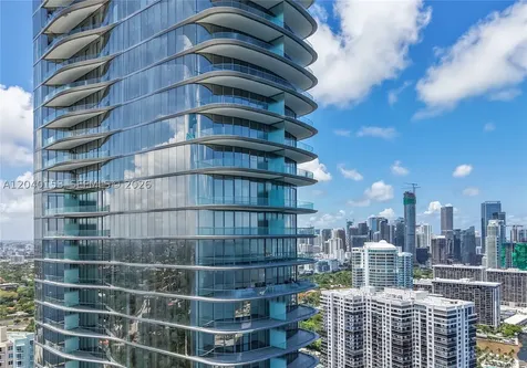 175 SE 25th. Miami FL 33129