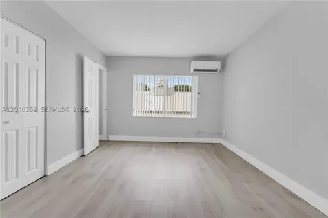 6647 SW 59th Place South Miami FL 33143