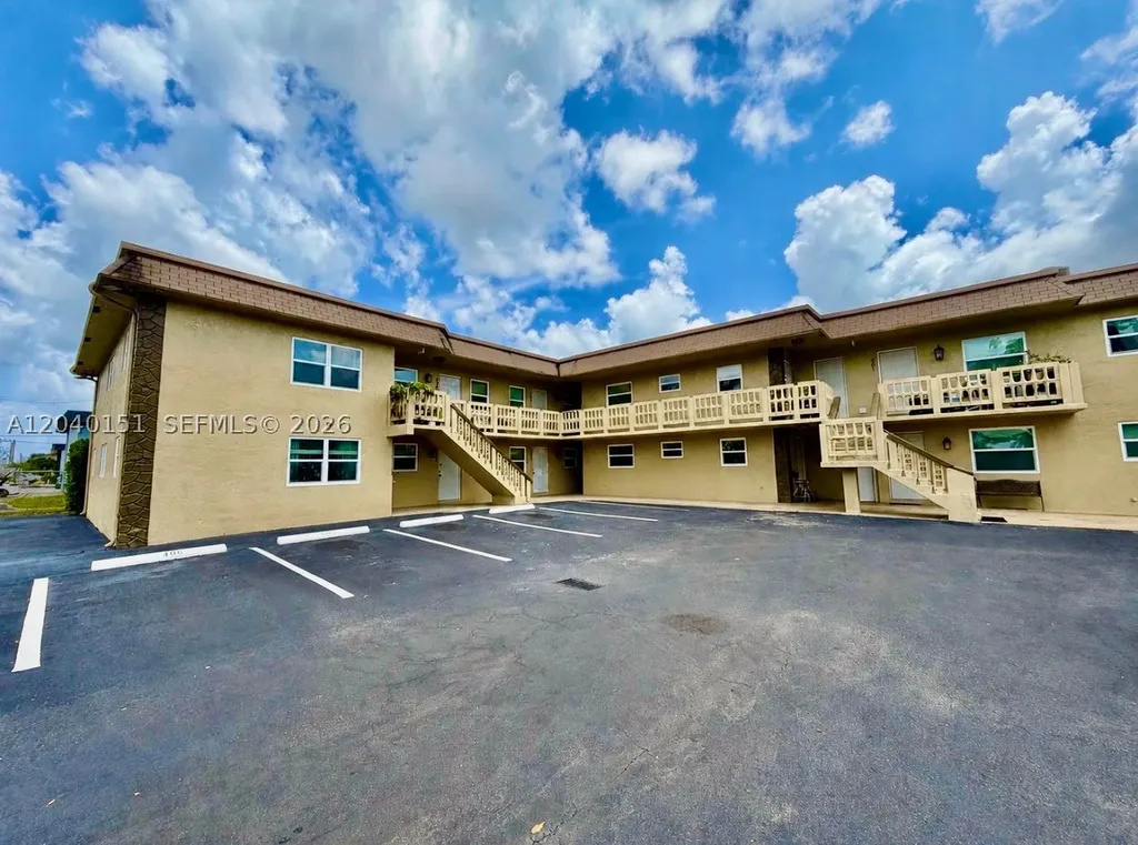 5771 SW 36th Court Davie FL 33314