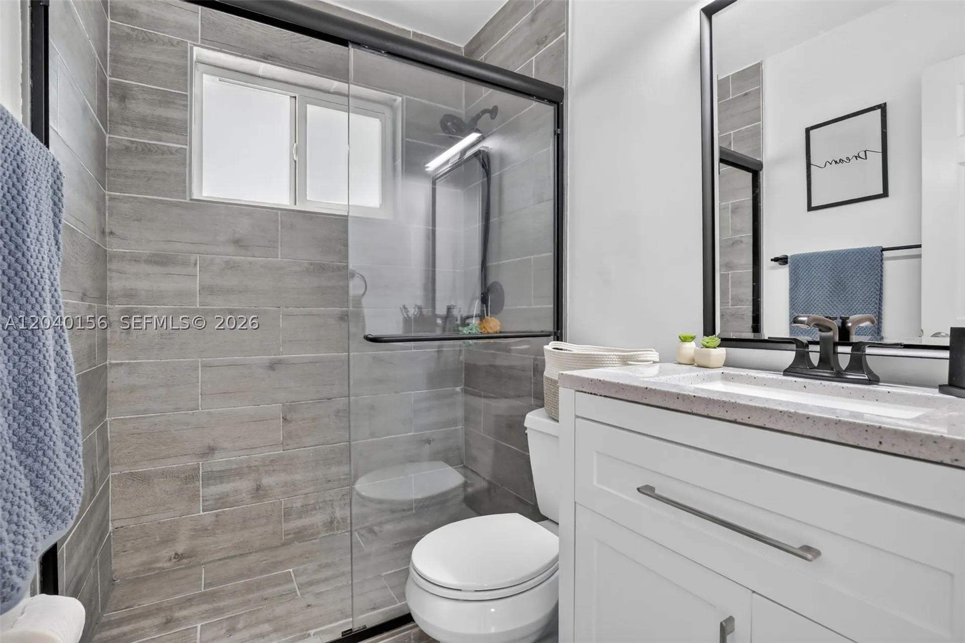 2220 N 40th Avenue Hollywood FL 33021